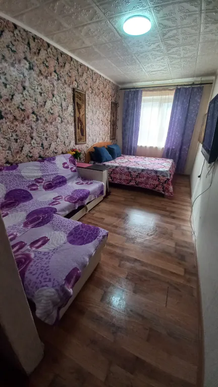 Двухкомнатная квартира возле Притяжения. 6 раздельных  спальных мест — аренда посуточно в Магнитогорск