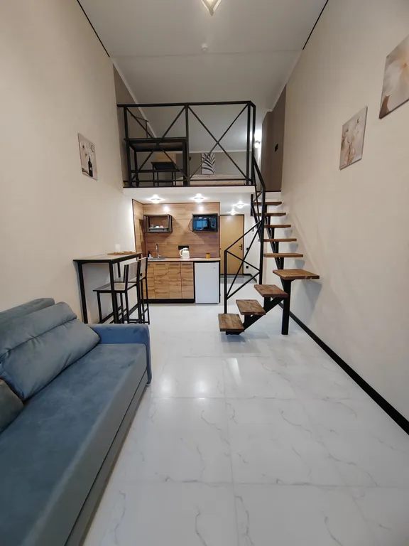 Светлая студия лофт