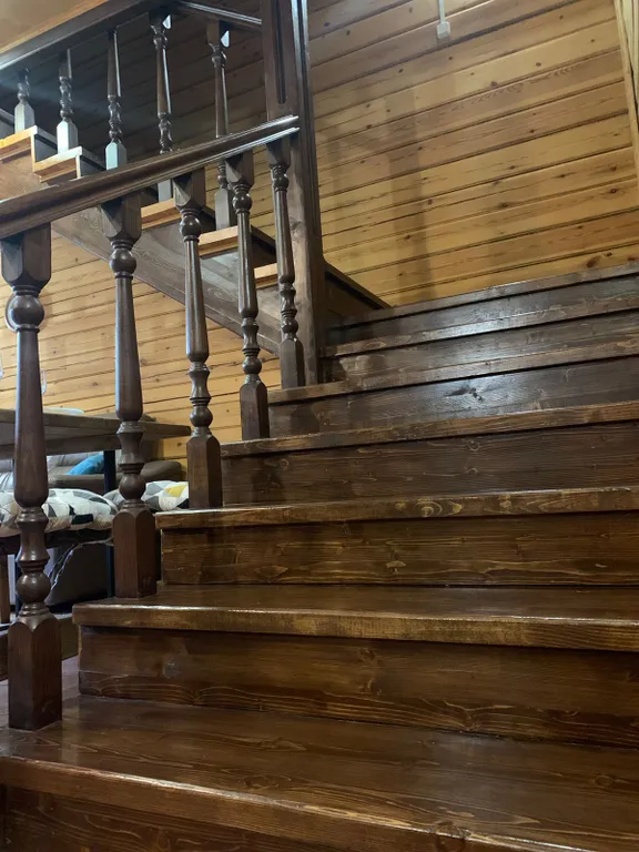 Дом на лесной опушке с банeй на дpовax и бильярдом