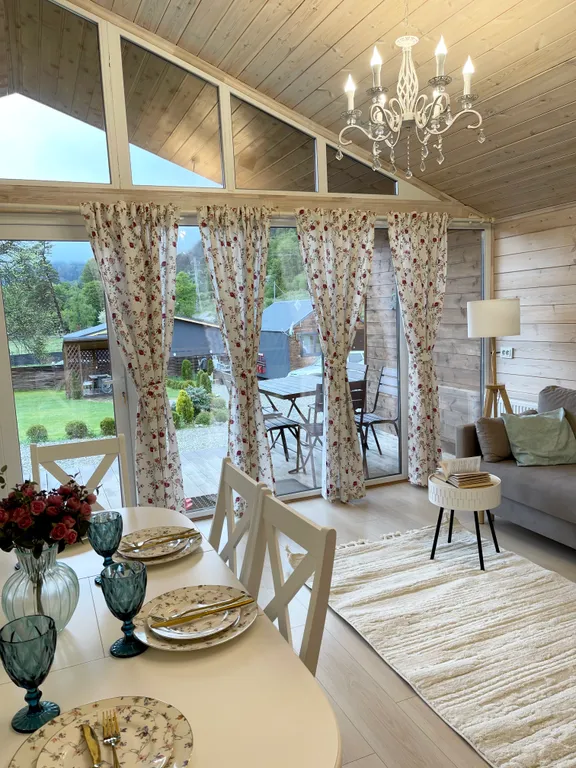 Коттедж Шале в стиле прованс в центре горнолыжного курорта Архыз — аренда посуточно в Архыз