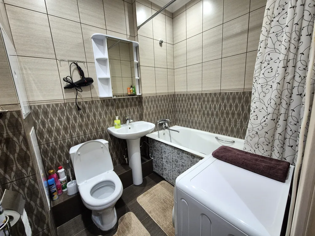 Комфортная квартира с хорошим ремонтом в Ивантеевке в новостройке