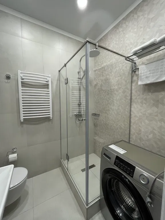 Новые апартаменты с большой террасой