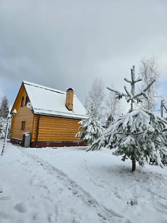 Комфортабельный 2-х этажный коттедж на 1 линии о. Селигер