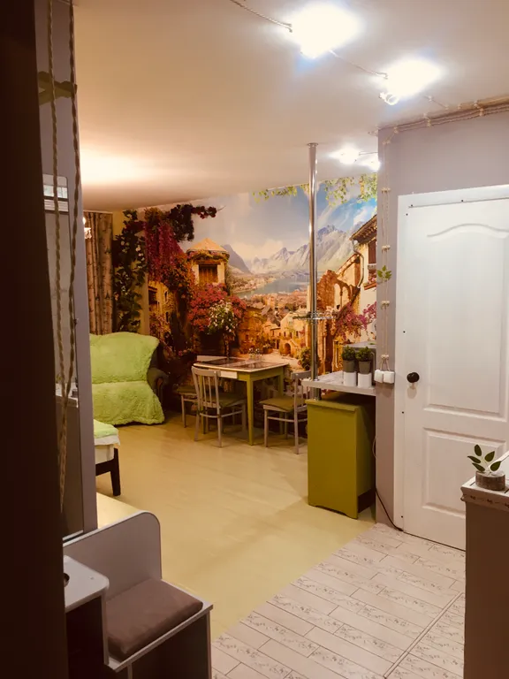 Старый дворик, где уютно и тепло