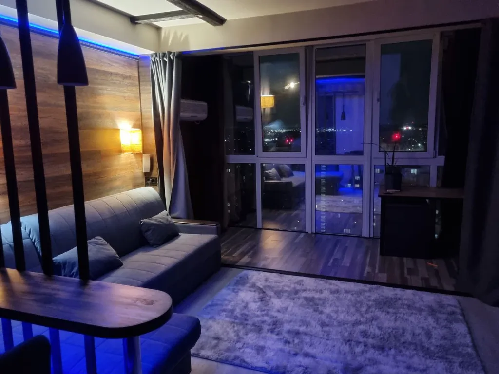 Квартира Квартира с панорамным видом и дизайнерским ремонтом — Сапроново