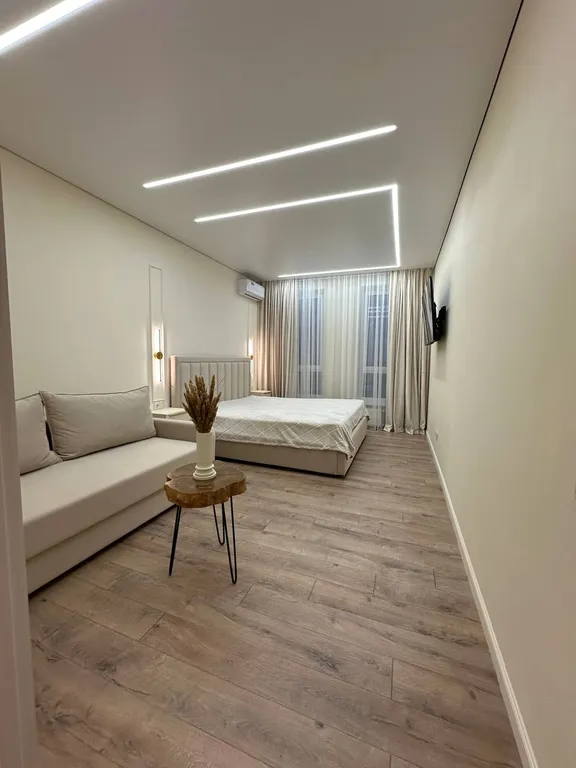 Дизайнерская квартира с красивым видом в новом доме бизнес-класса