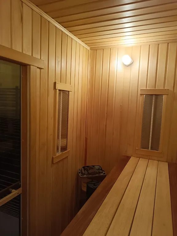 Уютный дом у леса