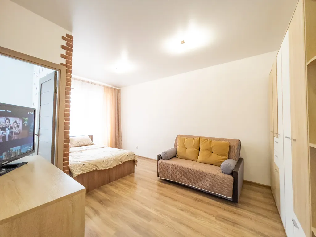 Однокомнатная красивая квартира в самом центре — аренда посуточно в Пермь