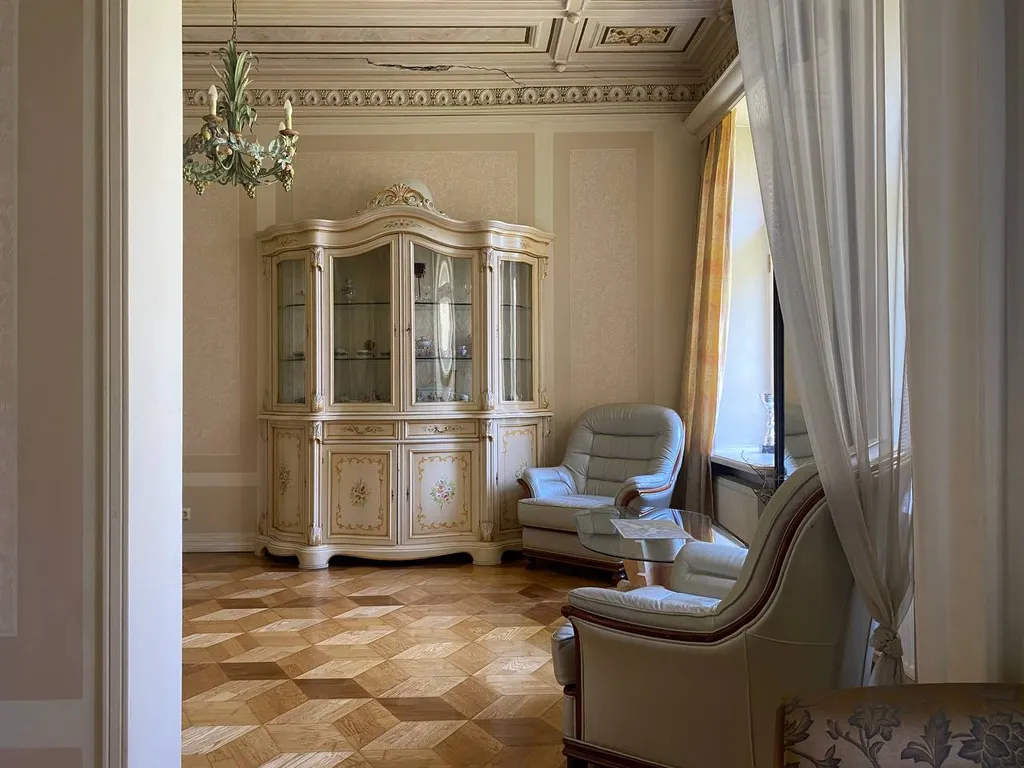 Квартира Колоритная квартира с камином и балконом в особняке Колобовых.Парковка — Санкт-Петербург