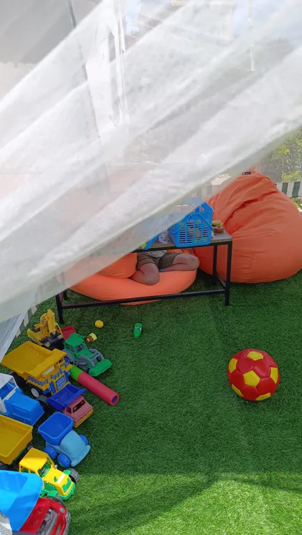 Уединенный трёхместный домик с queen size с собственным садом