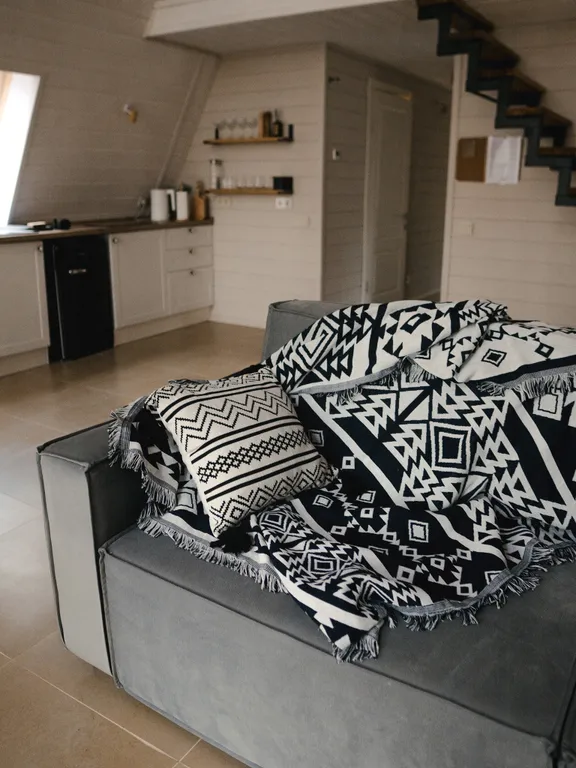 Коттедж Большой треугольный дом 90м2 с завтраком — Куровское