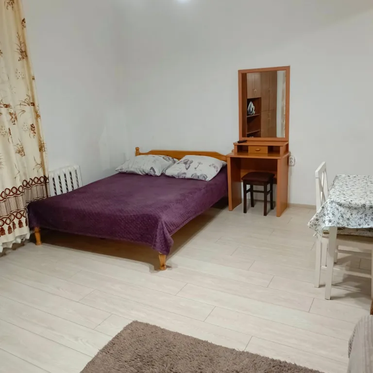 2-комнатная квартира в центре на 1 линии набережной