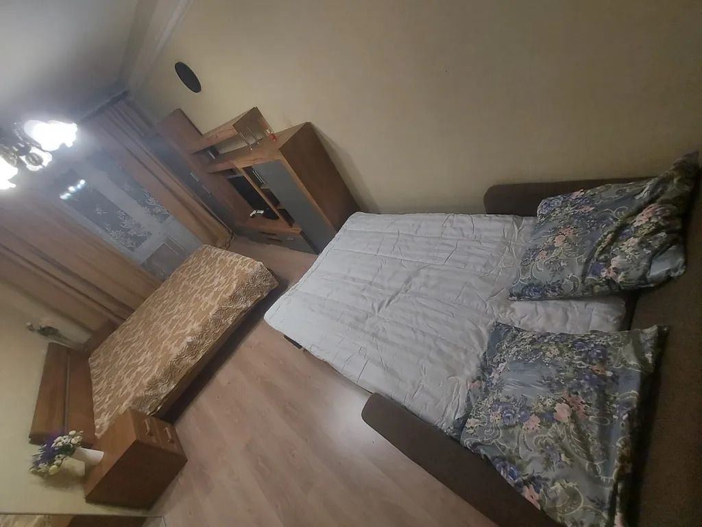 Тихая квартира у метро Звездная
