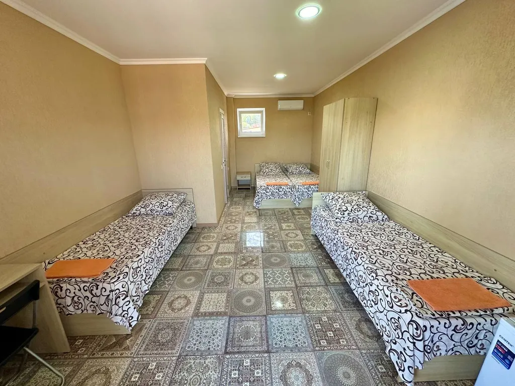 Квартира Однокомнатный семейный в домовладении Кубанское лето — аренда посуточно в Голубицкая