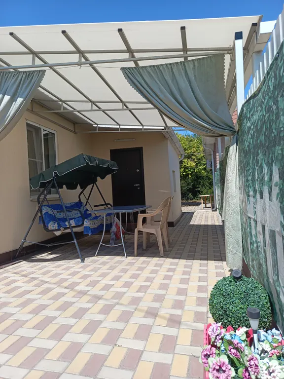 Коттедж Дом под ключ в центре станицы Должанской — аренда посуточно в Должанская