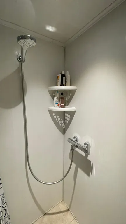 Квартира Комната люкс с удобствами в номере — Гагра