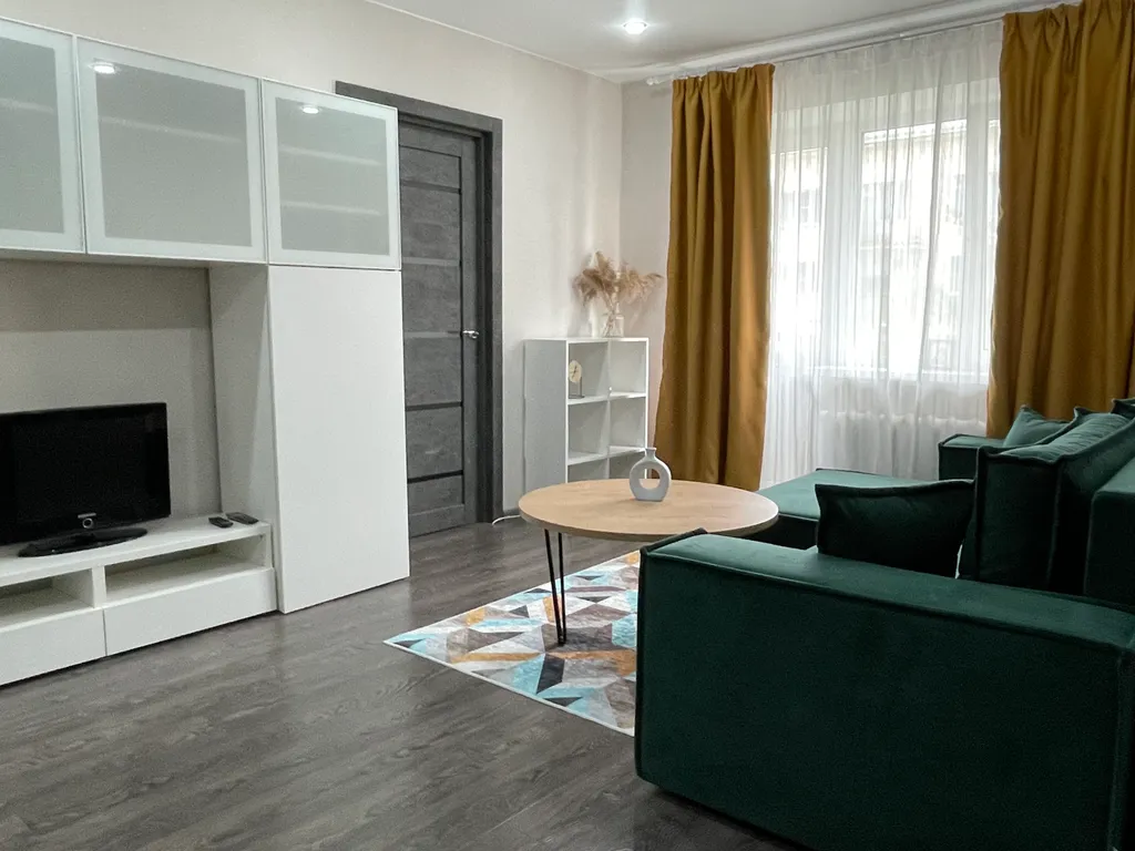 Квартира Уютная 2 комн. квартира на набережной 10 минут пешком от Кремля — Великий Новгород