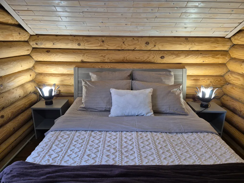 Уютный дом с бильярдом и сауной на побережье водохранилища