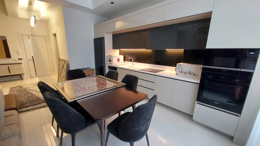 Двухуровневая квартира с собственным выходом к бассейну