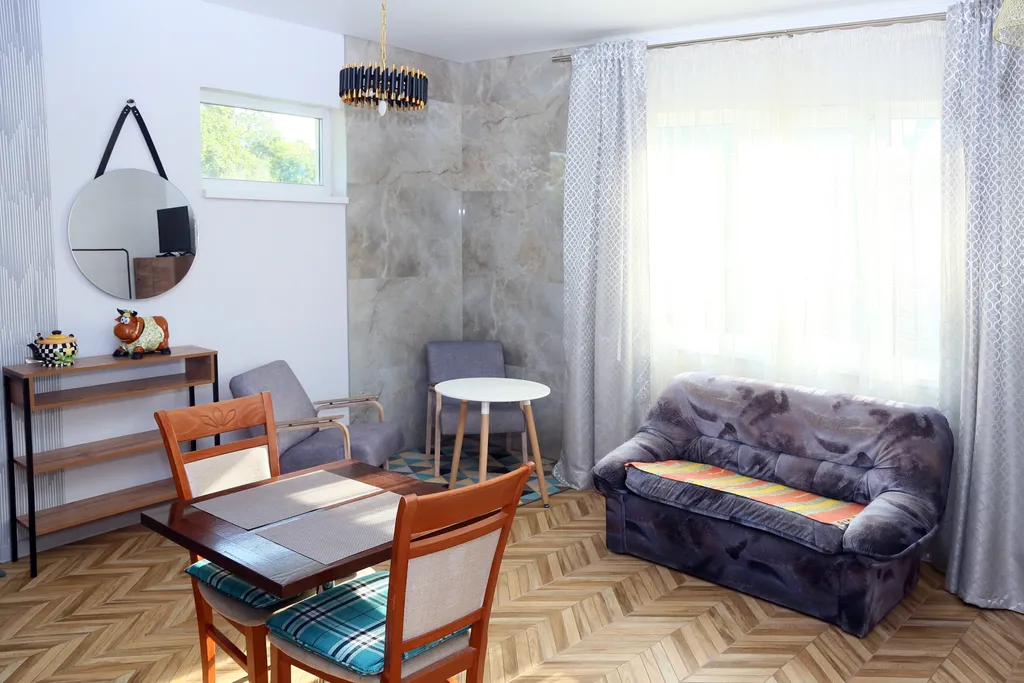 Апартамент у озера