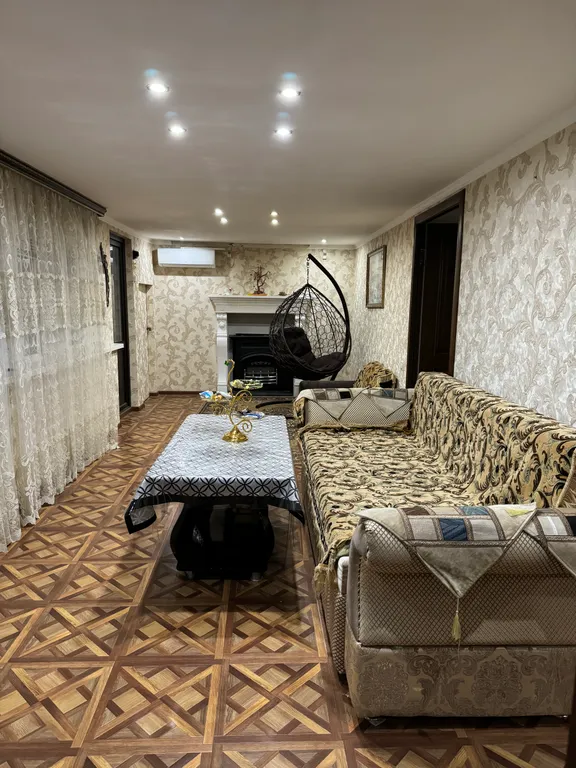 Коттедж Целый этаж в частном доме — Дербент