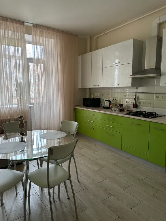 Комфортная современная квартира в центре города