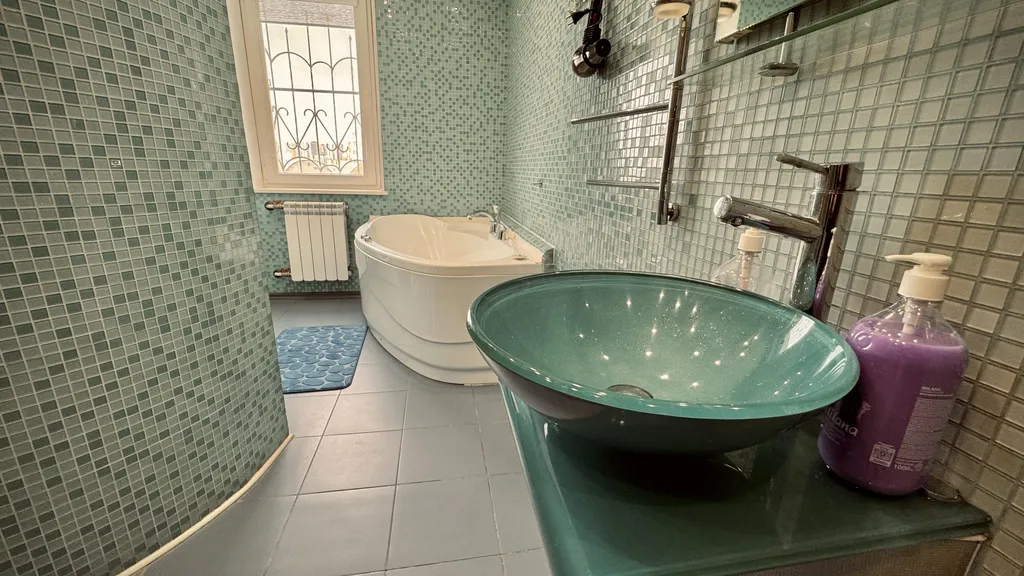 2-комнатная квартира в центре города с сауной и джакузи