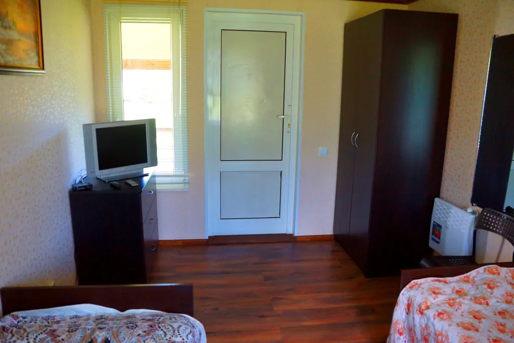 Дом с видом на озеро Passo 1