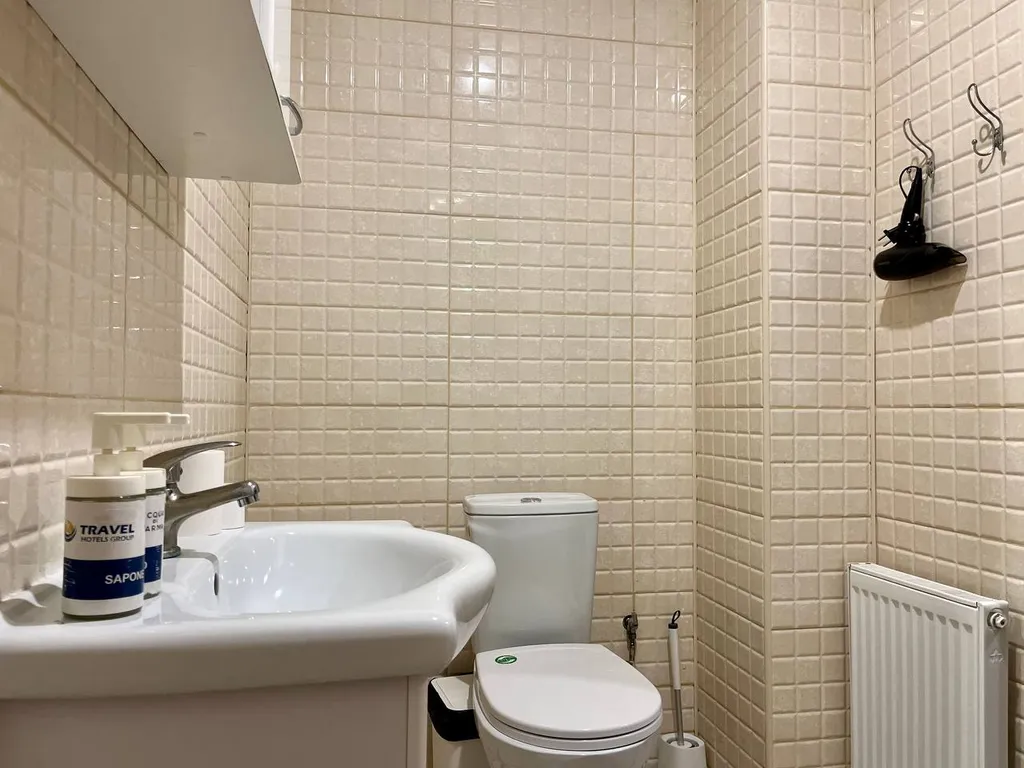 Люкс с балконом с видом на озеро двухкомнатный