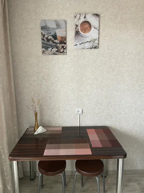 Уютная квартира в центре города с красивым видом города из окна