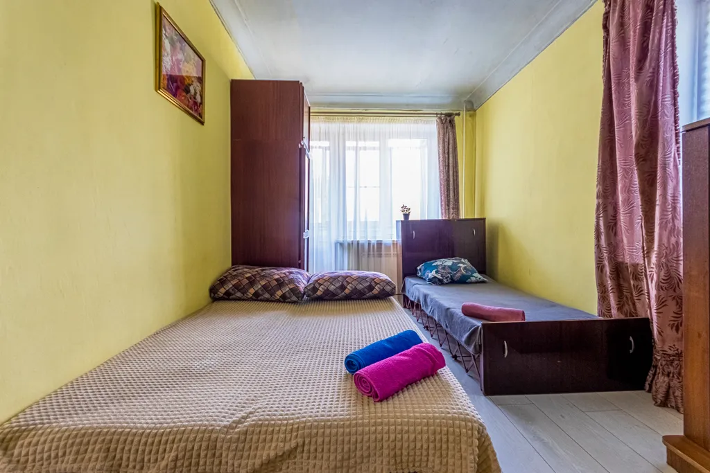 Тёплая квартира с балконом в центре