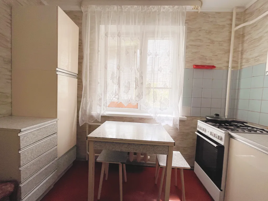 Однокомнатная квартира на Буденного 40.