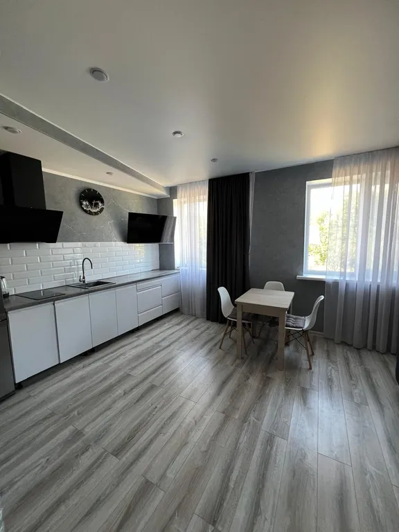 Квартира Уютнaя чиcтая студия вблизи центpa гoрода — аренда посуточно в Севастополь