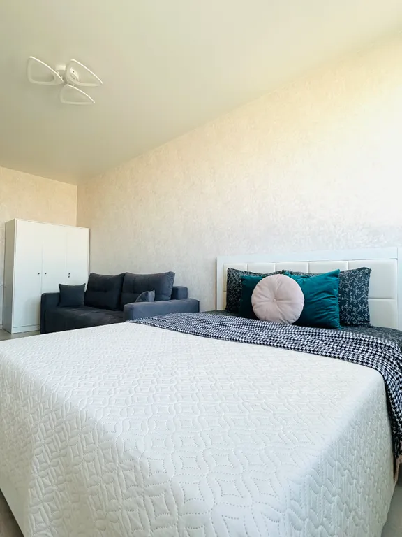 Однокомнатная на верхнем этаже