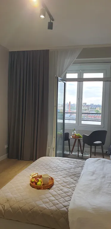 Квартира с видом на Неву