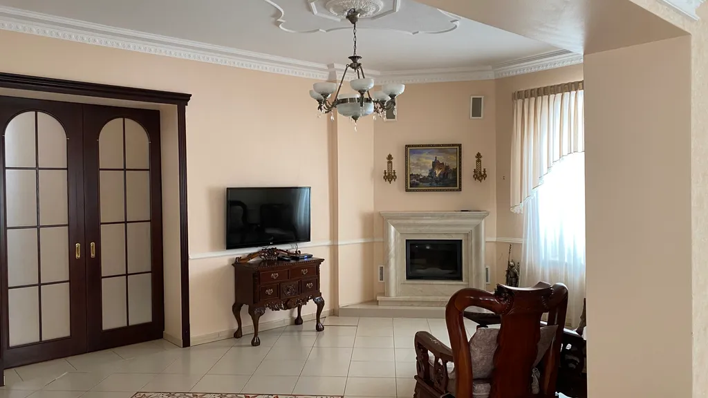 Особняк у моря с баней и бильярдом