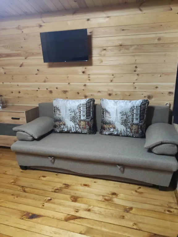 Коттедж Эко домик с парковкой рядом с горной рекой — Гагра