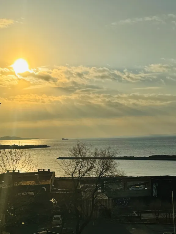 Шикарная евро-трёхкомнатная квартира на набережной