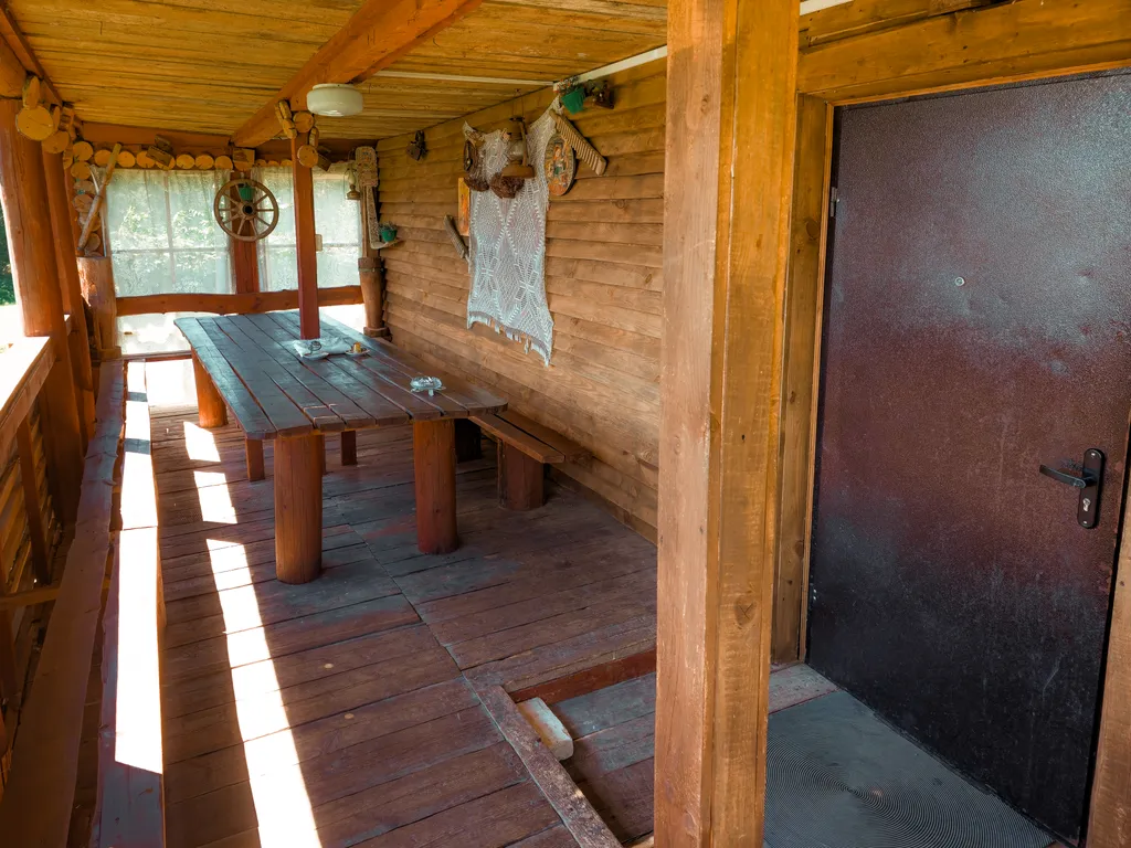 Дом с баней на берегу озера