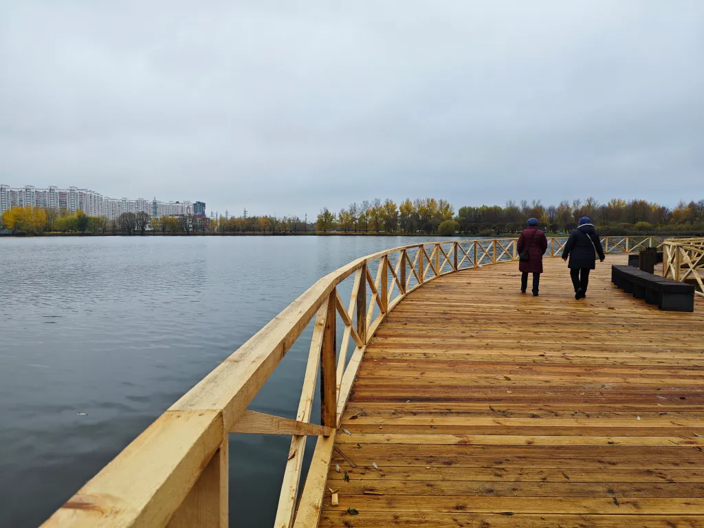 Квартира Квартира Кондо рядом с метро и панорамным видом на парк с прудом — Москва
