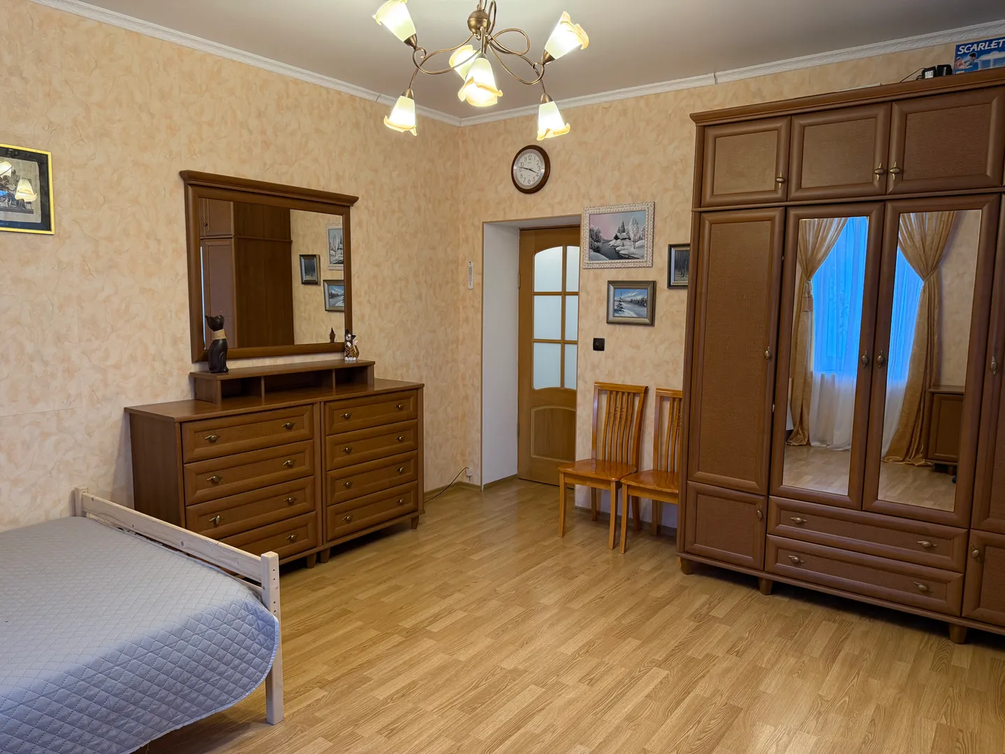 Комната с двухспальной кроватью 