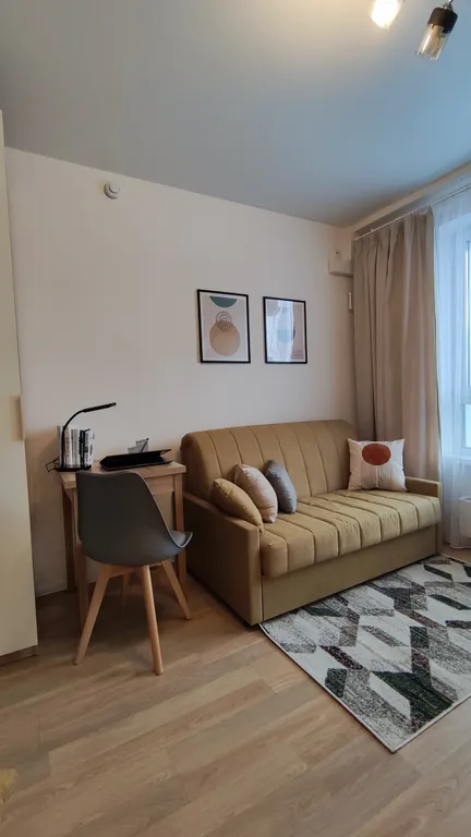 Симпатичная студия на высоком этаже