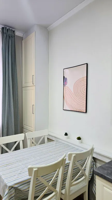 Квартира Апартаменты в сердце города с видом на горы и 100 м от моря — Геленджик