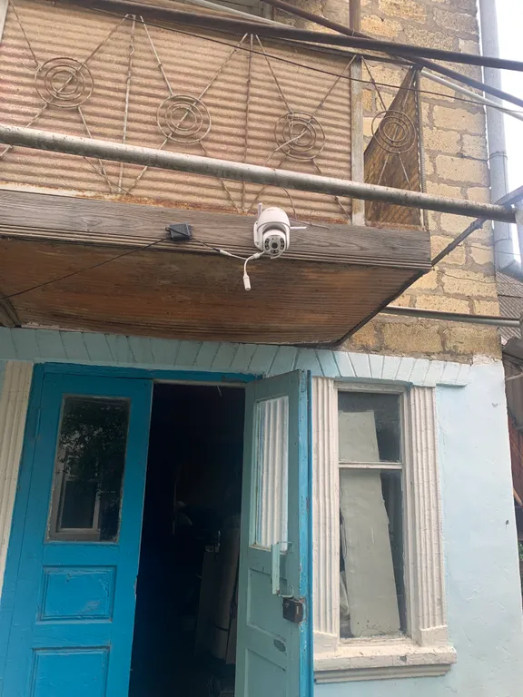 Деревенский дом, в восьми километрах от Каспийского моря