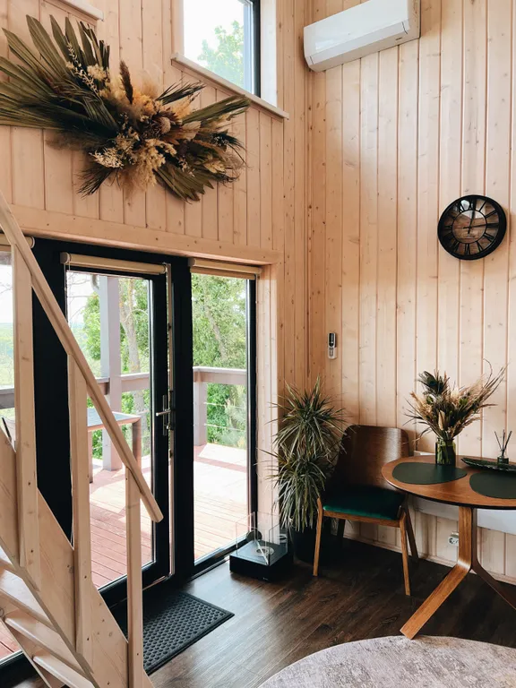 Коттедж с увеличенной террасой