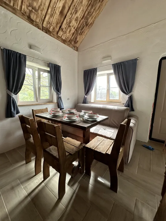 Дом с банным чаном и печью-лежанкой в горах