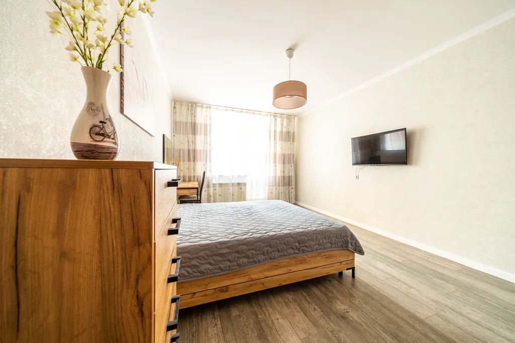 Просторная квартира со свежим ремонтом на Взлетке