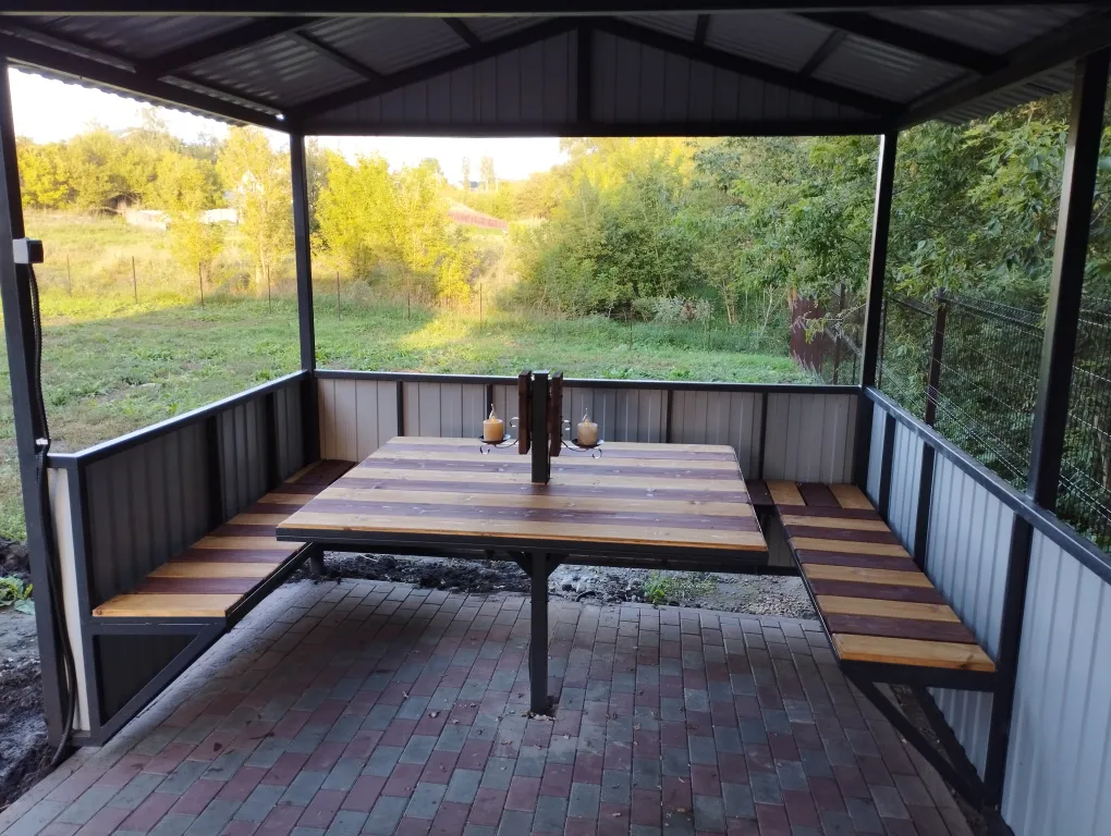 Домик у ручья