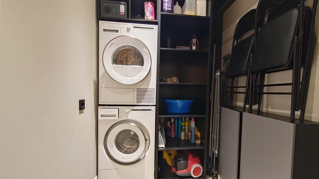 Таунхаус с джакузи и сауной. Камин. Панорамные окна. Барбекю.