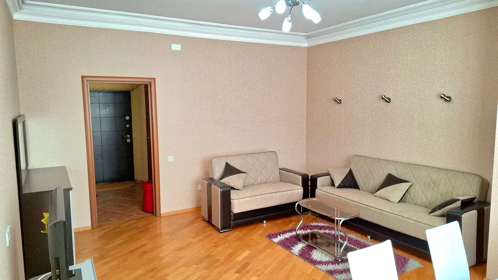 2-комнатная квартира в новопостроенном доме в центре